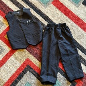 Dress pants and vest. 3T. Like new